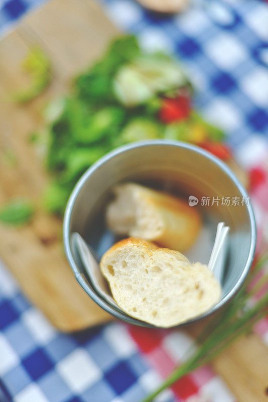 野餐桌上的食物