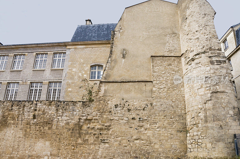 菲利普·奥古斯都在巴黎的中世纪城墙