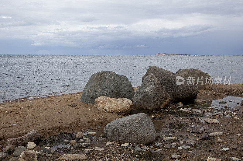 丹麦林姆峡湾的石头