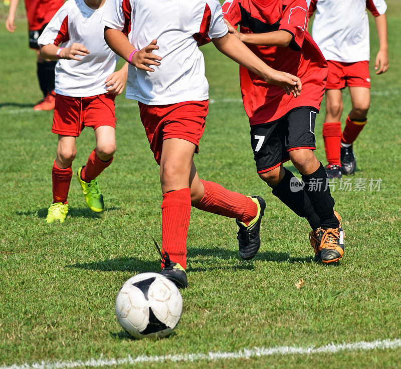 孩子的足球比赛