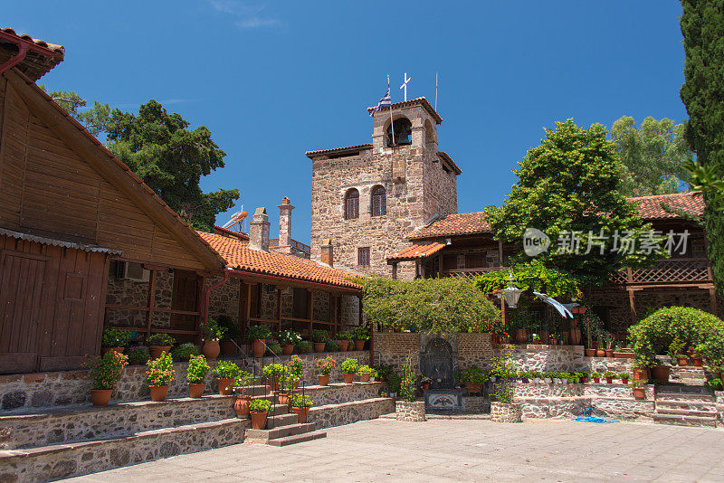 Mantamados的Taxiarchis修道院