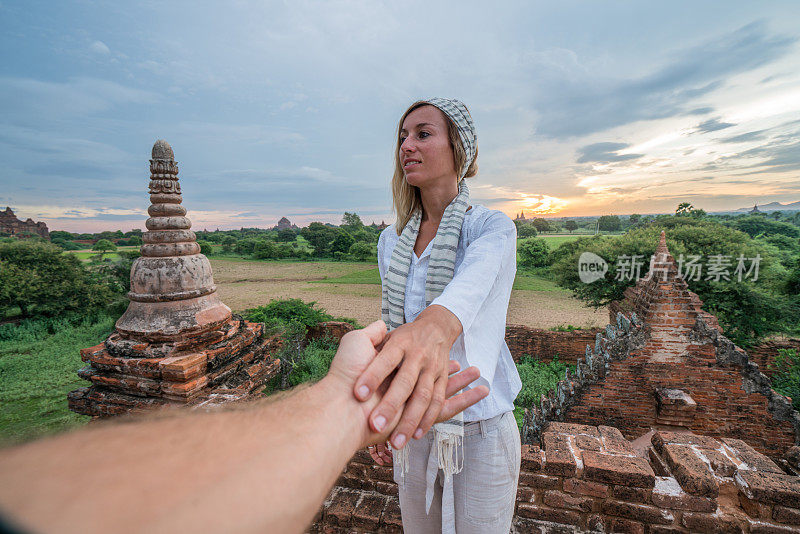 跟着我去概念，女领男友去蒲甘寺庙，缅甸