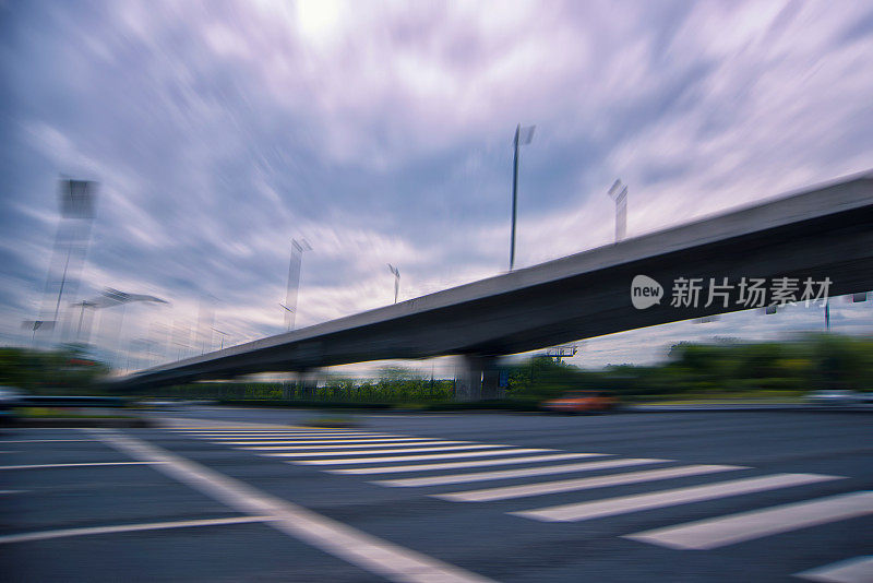 中国上海高架桥室外混凝土道路曲线