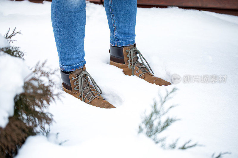 雪地加拿大靴