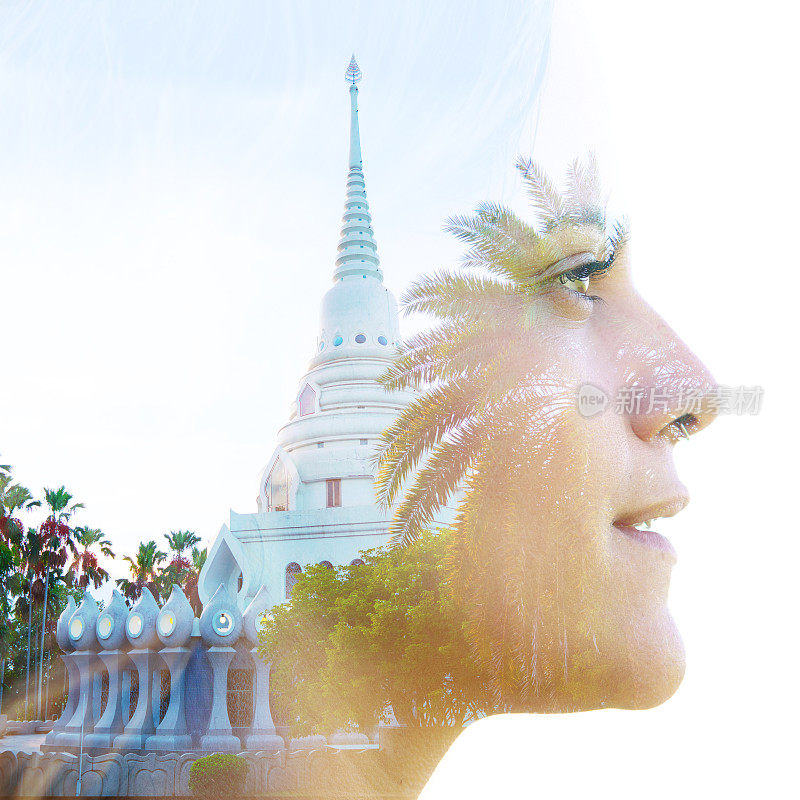 双重曝光简介肖像的一个年轻的旅行者与佛教寺庙在曼谷，泰国