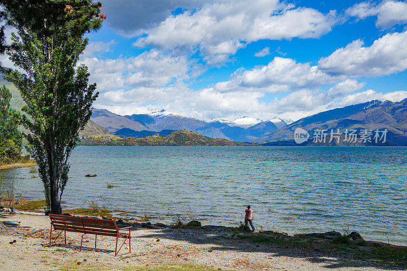 新西兰瓦纳卡湖的景色