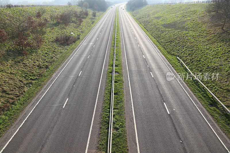 空双车道双车道高速公路