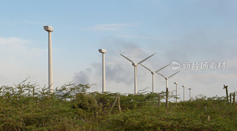 加勒比地区的风力涡轮机(XXXL)