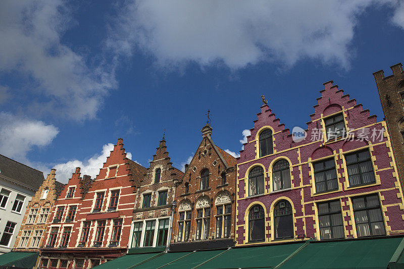 比利时布鲁日的历史哥特式建筑立面