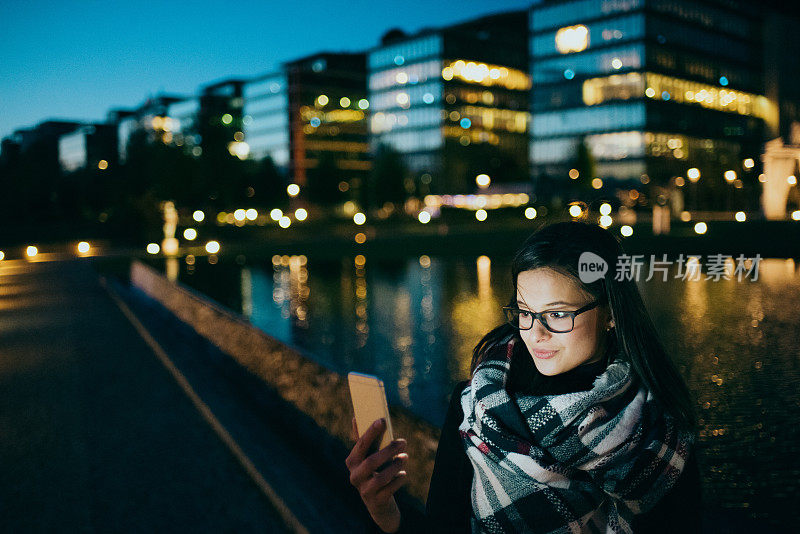 夜晚在城市里