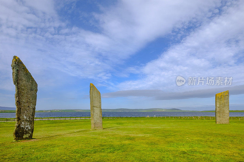 斯坦尼斯的立石，可以追溯到公元前3000年，是苏格兰奥克尼最著名的景点之一