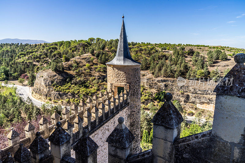 中世纪城堡——西班牙塞戈维亚卡斯蒂利亚的阿尔卡扎尔城堡