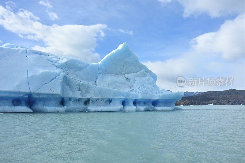 冰山和浮冰