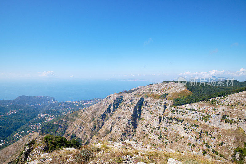 风景自然的阿马尔菲海岸和卡普里岛