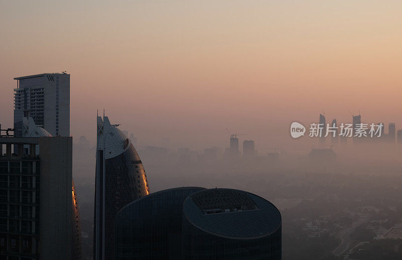 阿联酋迪拜城市风景天际线城市日出早晨