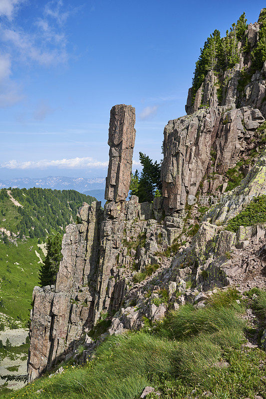 岩层