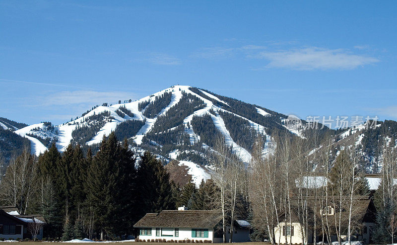 太阳谷滑雪山2