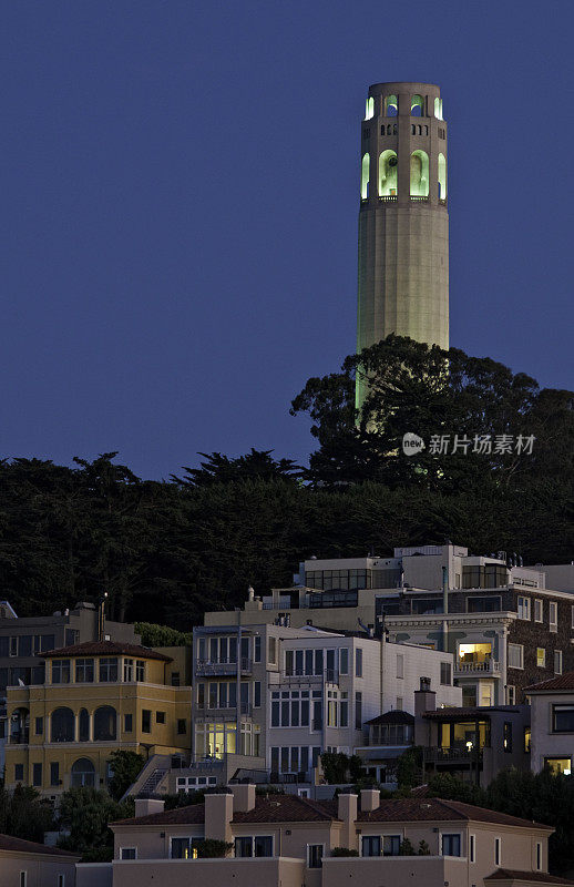 科伊特塔电报山家蓝色黄昏加利福尼亚州旧金山