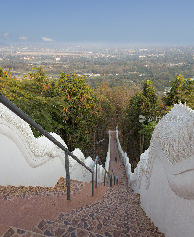 佛寺那Doi康