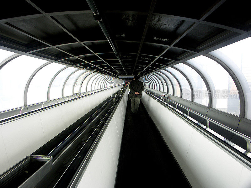 Tunnel-walkway建设