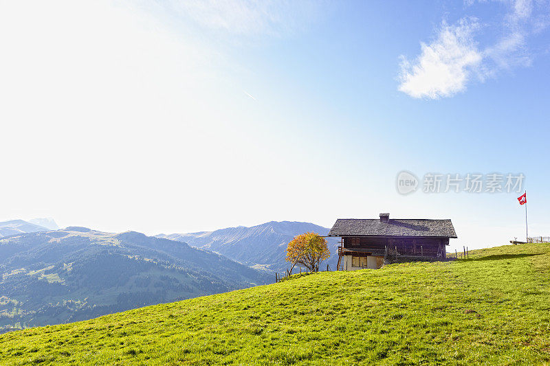 伯恩斯阿尔卑斯山脉被遗弃的高山小屋