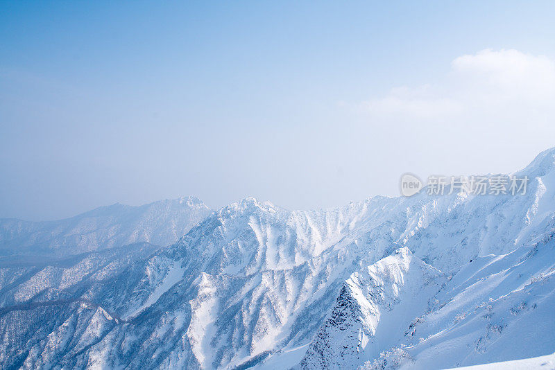 冬季的山景