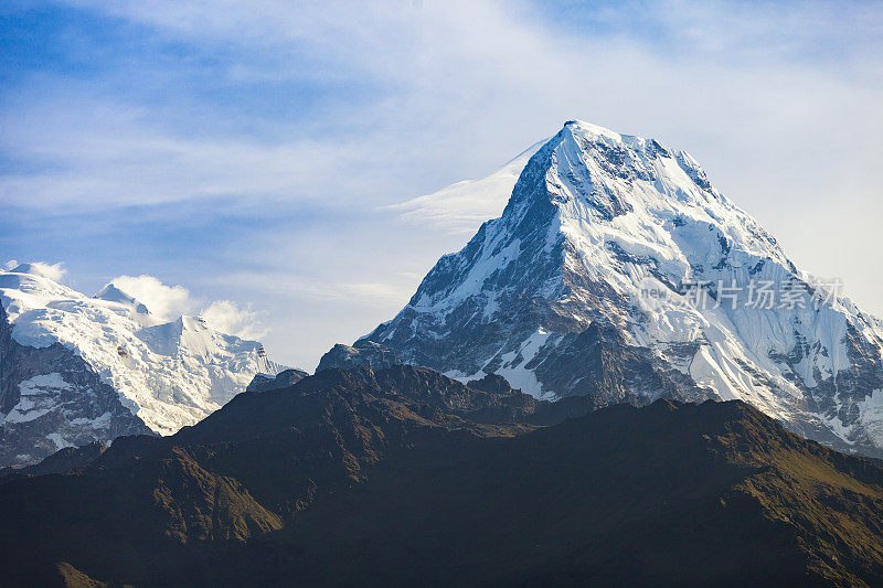 来自尼泊尔潘山的山