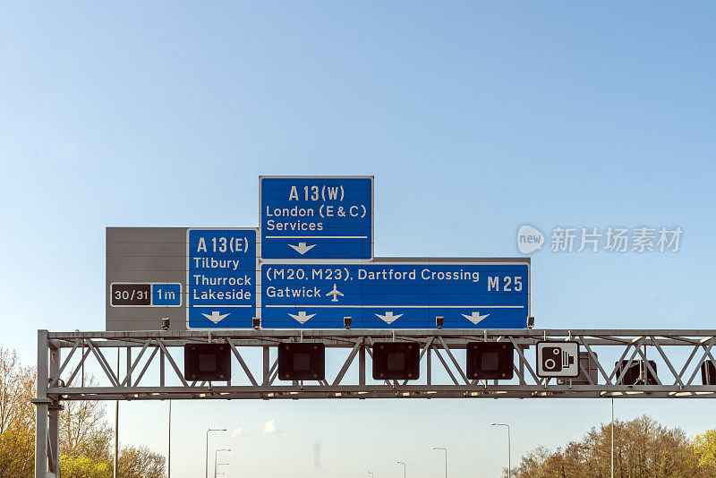 M25的方向标志