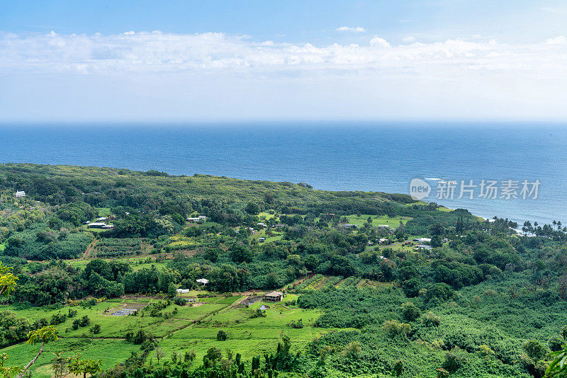 夏威夷毛伊岛的海岸线