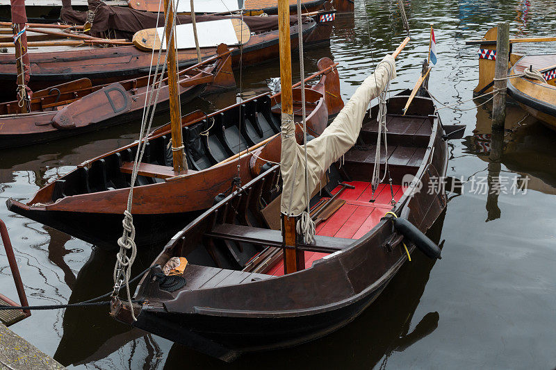 旧的木制帆船