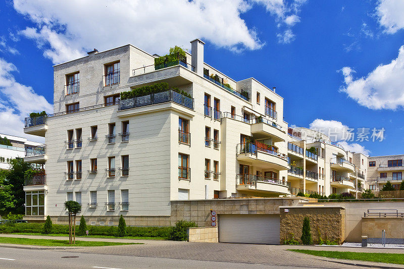 华沙的现代公寓楼