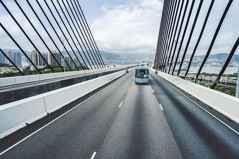 带桥城市道路