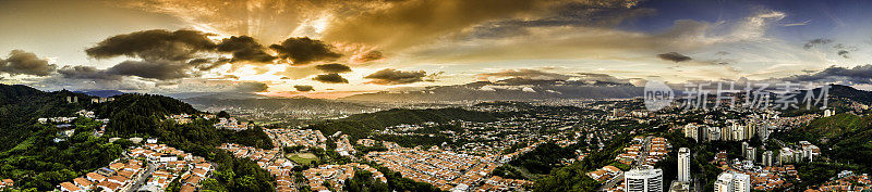 航空全景图像加拉加斯城市视图与埃尔阿维拉