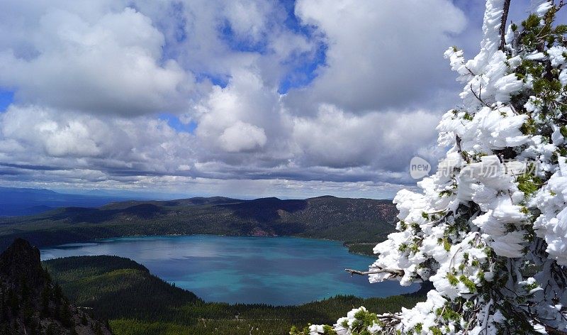 Newberry火山湖