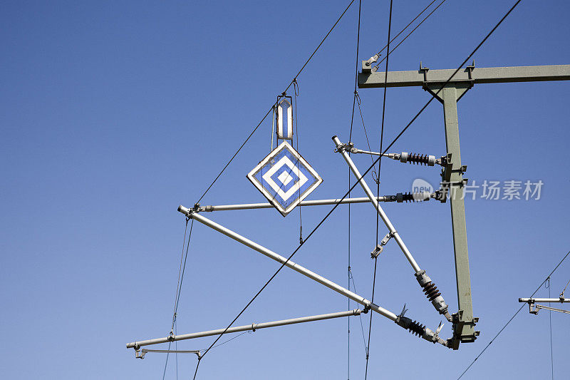铁路标志、架空电线和悬链线