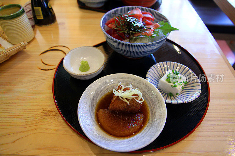 基于金枪鱼饭