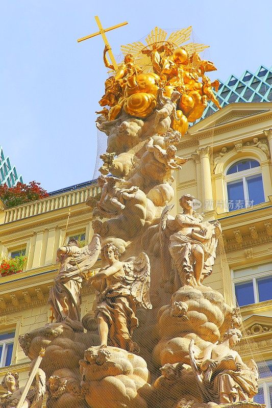 Pestsäule是位于奥地利维也纳市中心格拉本大街上的圣三位一体柱。