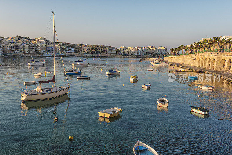 马耳他Marsaxlokk港的船只