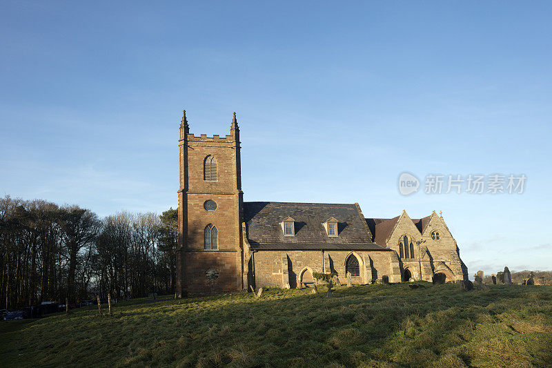 英国中部伍斯特郡汉伯里教堂中格式数码相机