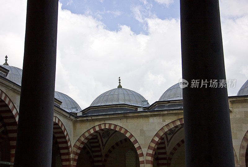 埃迪尔内·塞利米耶清真寺