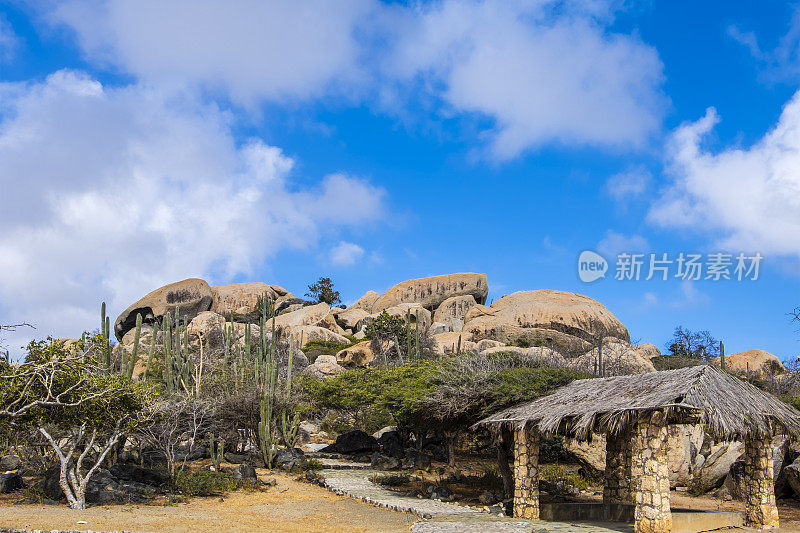 阿鲁巴，阿约岩层