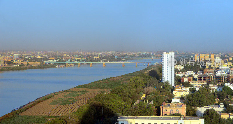 喀土穆市区和北部天际线-青尼罗河滨水-尼罗河大道和农田，苏丹