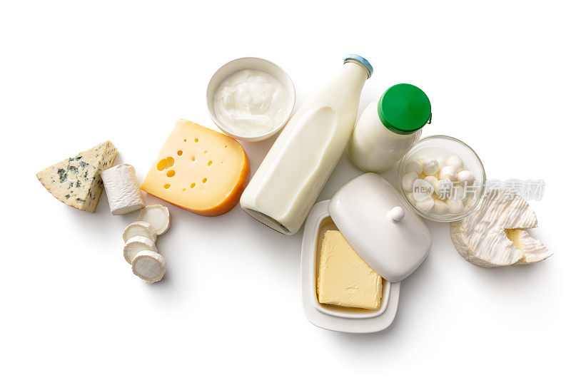 乳制品:在白色背景上分离的各种乳制品