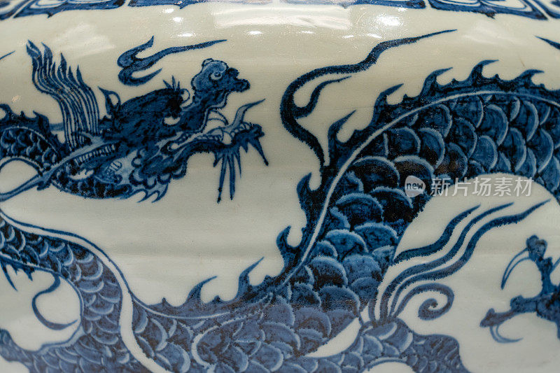 中国古代中国龙纹青花陶器