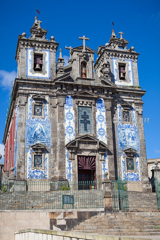 葡萄牙波尔图市的圣伊尔德丰索教堂