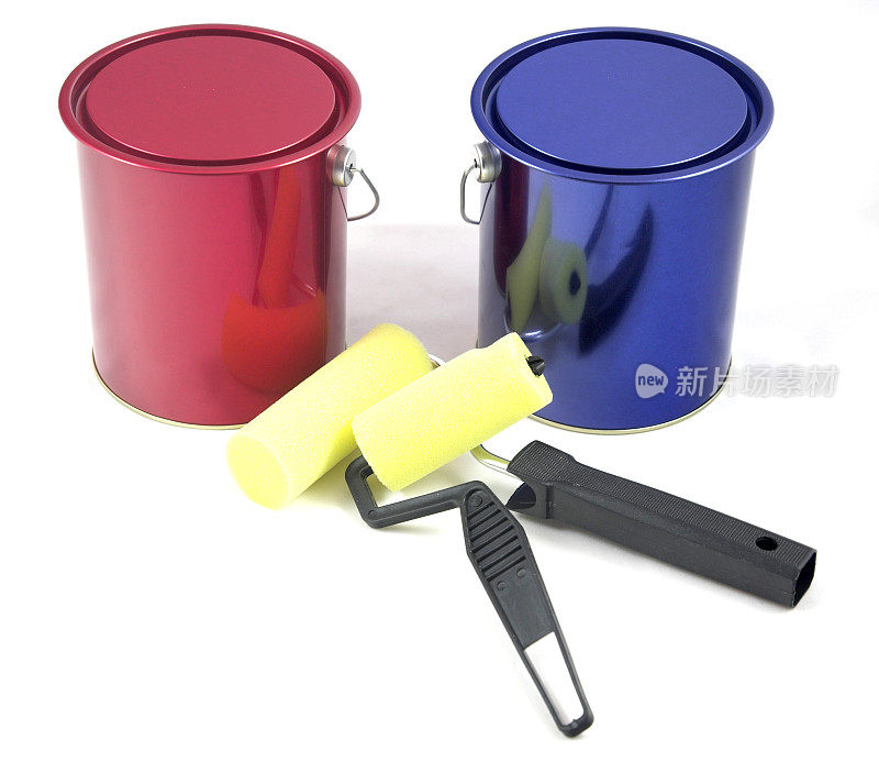 彩色油漆罐和滚筒