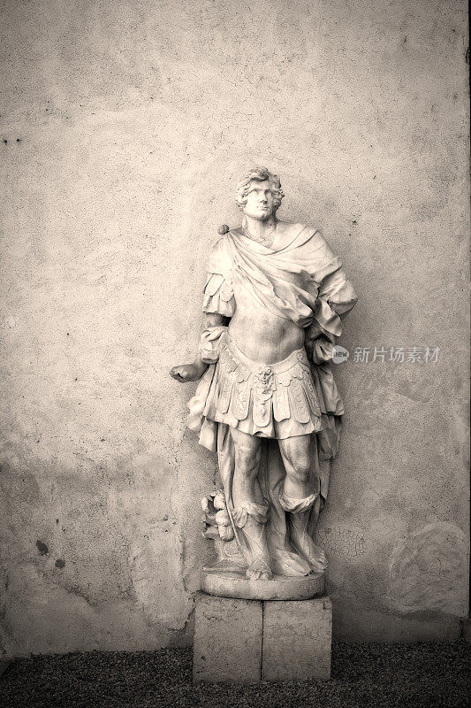 罗马皇帝奥古斯特的大理石雕像