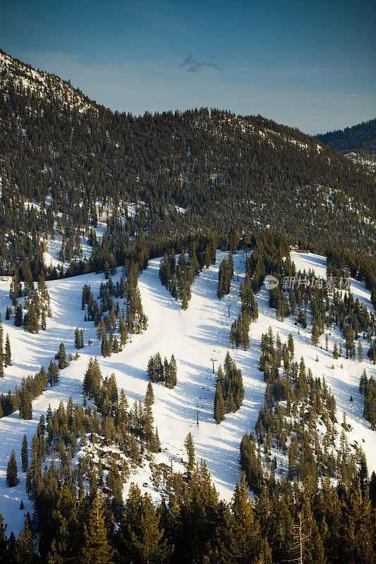 钻石峰滑雪场