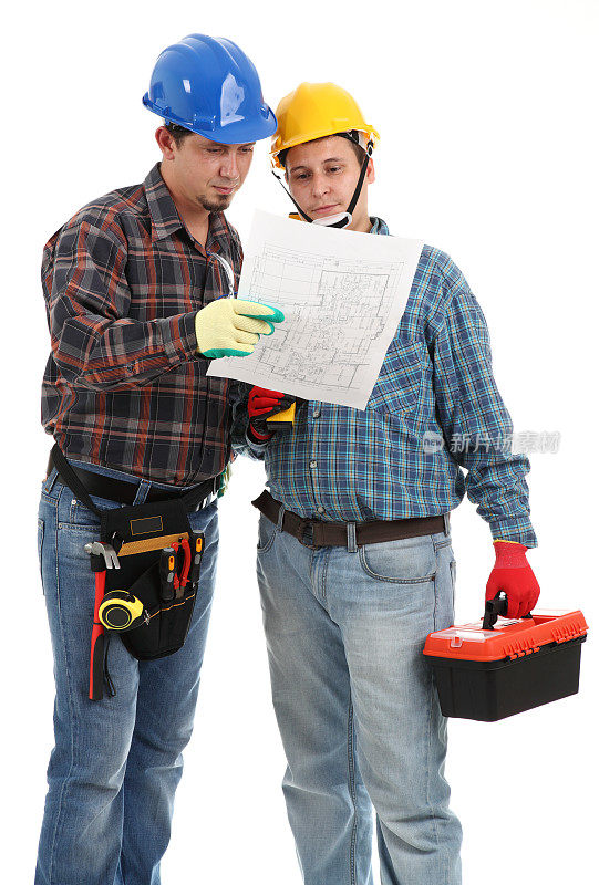 两个建筑工人