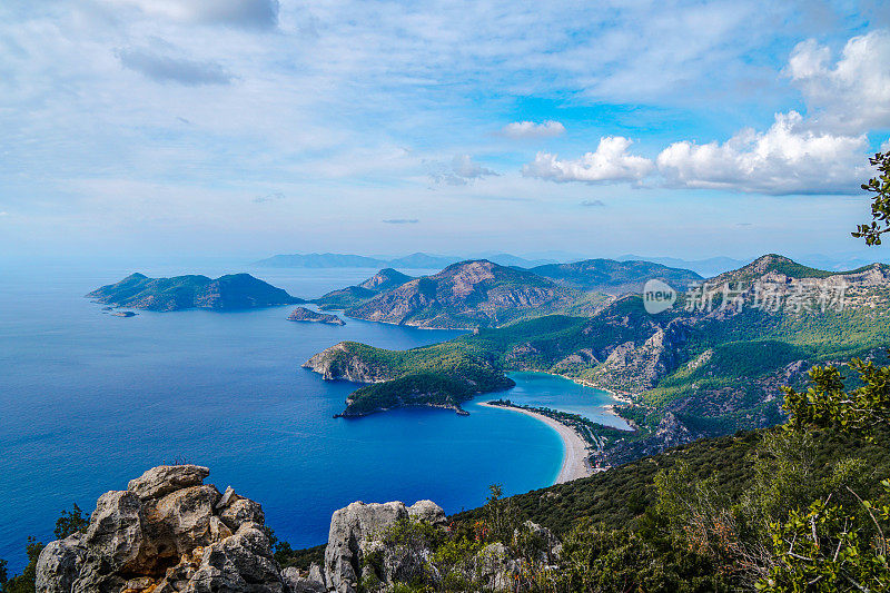 在冬天，Oludeniz。